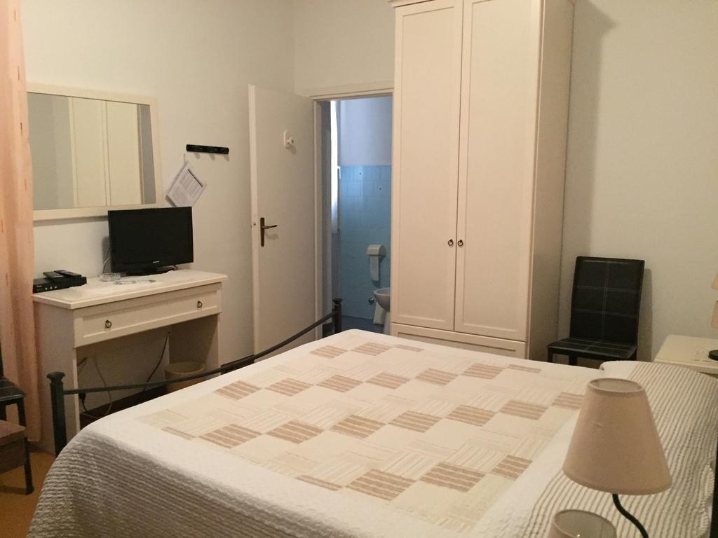Hotel Plinio Lenno Chambre photo